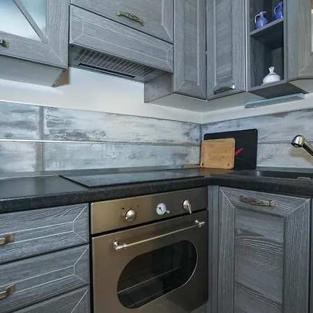 Vivien 2 Bedroom דירה