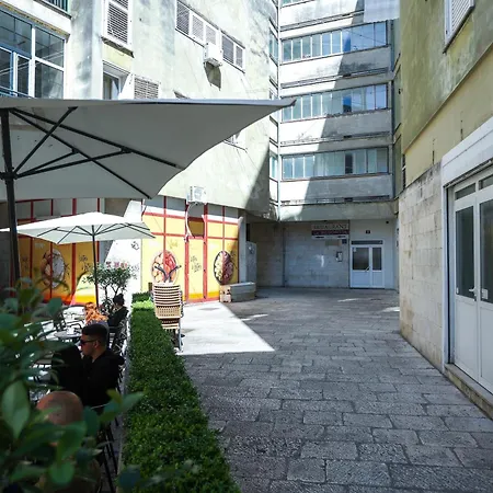 Vivien 2 Bedroom Zadar