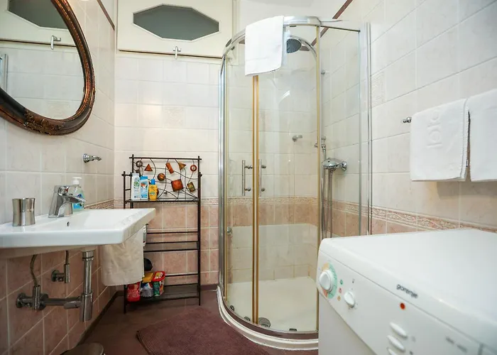 Apartment Vivien 2 Bedroom *