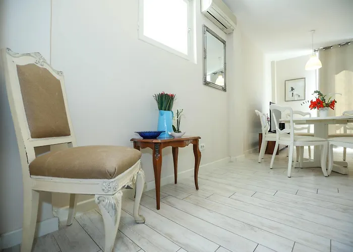 Vivien 2 Bedroom Apartment